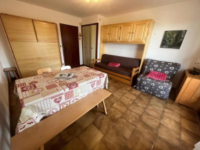 Studio 4 pers avec lave-linge, pied des pistes et parking couvert à Arâches-la-Frasse - FR-1-572-266